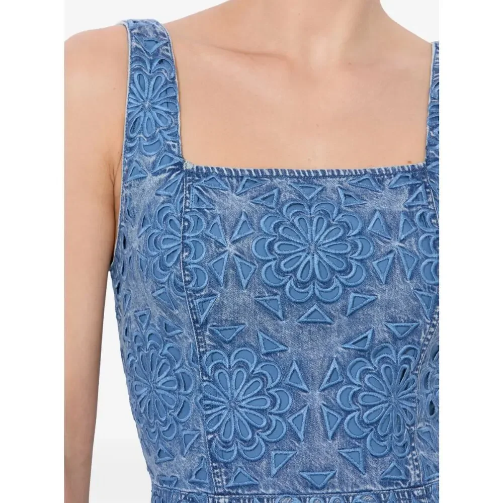 ALICE + OLIVIA Maryann Eyelet Embroider Denim Dress Avery Blue Sz 4 NWT $495 Q35 - Picture 8 of 8